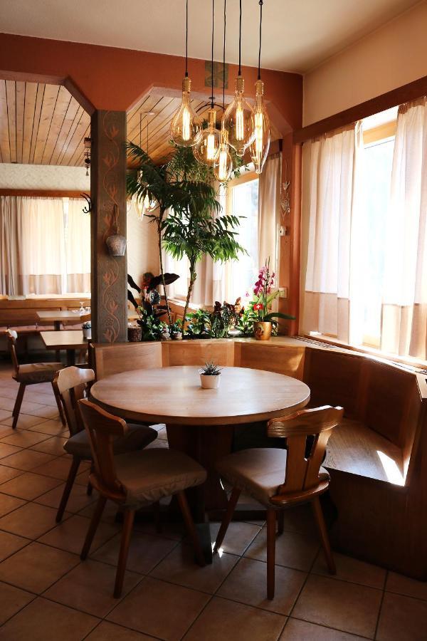 Hotel Sfazu Poschiavo Bagian luar foto